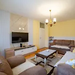 Boulevard Апартаменты *